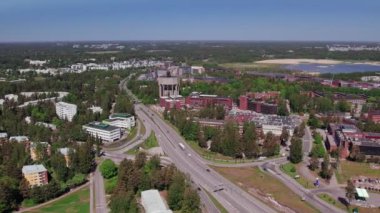 Otaniemi bölgesinin hava manzarası, Espoo, Finlandiya 'da Ring 1 yolu..
