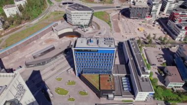 Keilaniemi 'deki ofis binalarının hava görüntüsü. Finlandiya 'nın Espoo şehrinde bir iş bölgesidir..