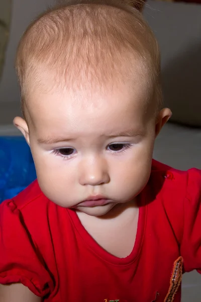 Feliz niño de nueve meses —  Fotos de Stock