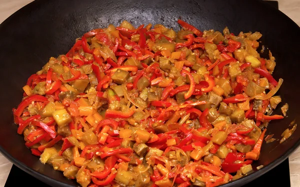 Ugnsbakad aubergine och tomater — Stockfoto