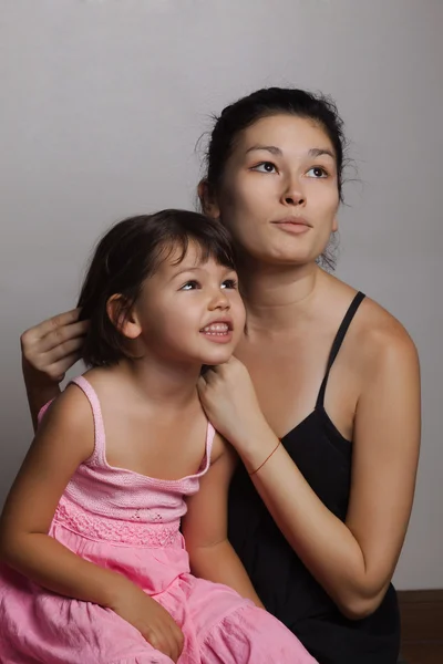 女儿和她的母亲的肖像 — 图库照片