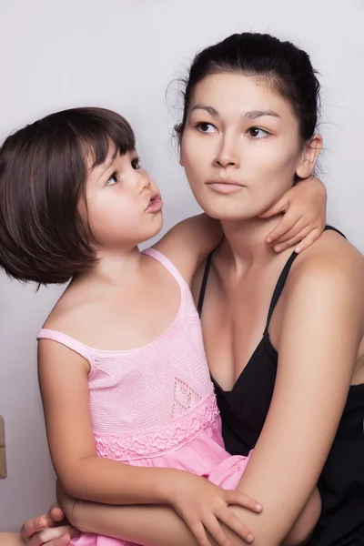 Porträt der Tochter und ihrer Mutter — Stockfoto