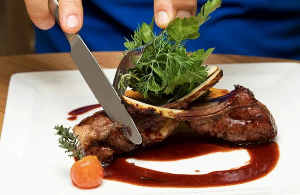 Roasted lamb chops with vegetables — Stock Photo, Image