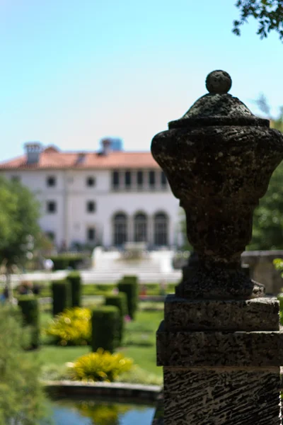 Miami, florida - den 10 maj, 2013: vizcaya museum och trädgårdar, är th — Stockfoto