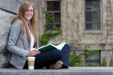 Dışarıda kampüste Eğitim Üniversite öğrenci