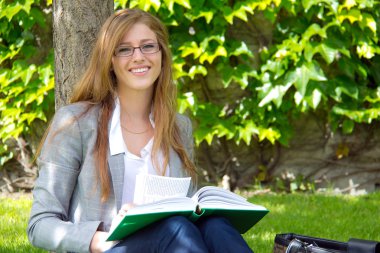 güzel kadın bolüm öğrenci açık