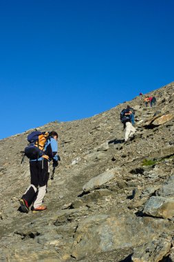 Sabahın erken saatlerinde dağ Vadisi