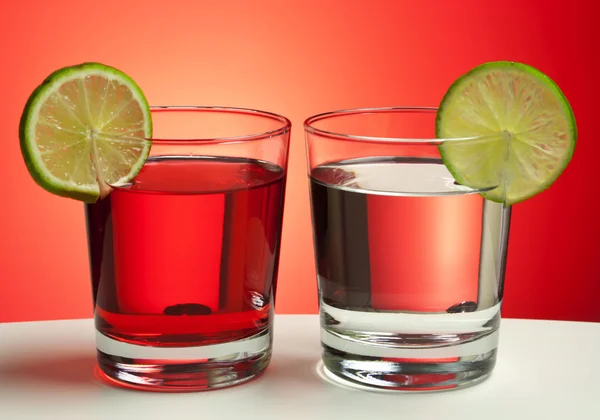 Två röda drinkar — Stockfoto