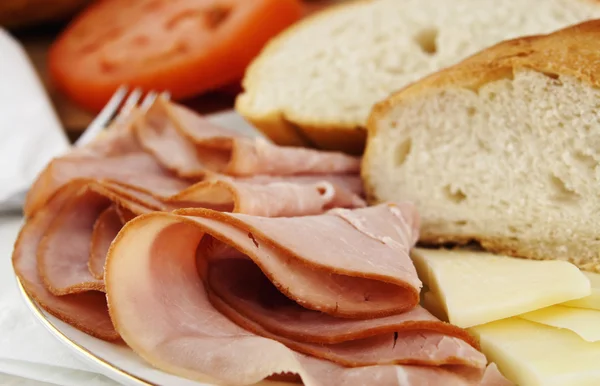 jambon yemek yayıldı