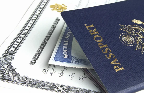 护照和证件 免版税图库图片