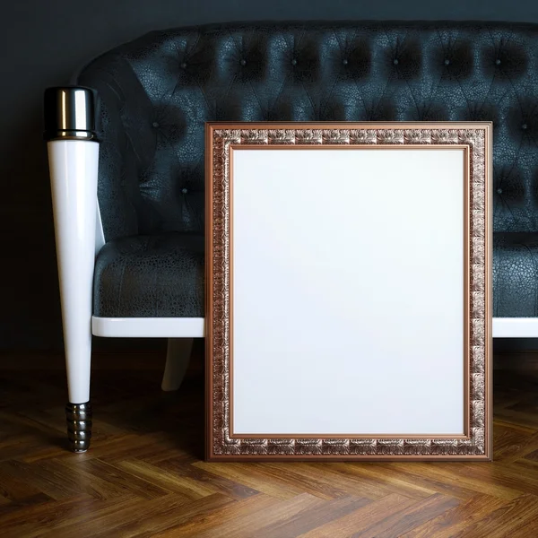 Quadro em branco no interior clássico com sofá — Fotografia de Stock