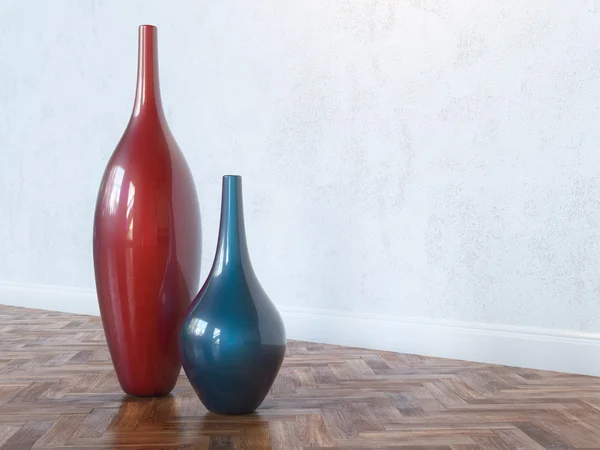 Vases décoratifs en céramique rouge et bleu sur sol en bois — Photo