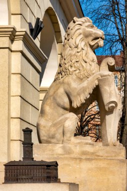Aslan heykeli armalı, Lviv, Ukrayna