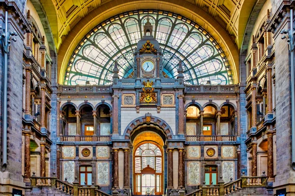 Входной Зал Железнодорожного Вокзала Антверпен Централь Антверпен Фландрия Бельгия — стоковое фото
