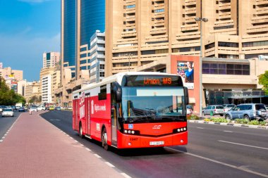 Dubai, BAE 'de toplu taşıma otobüsü