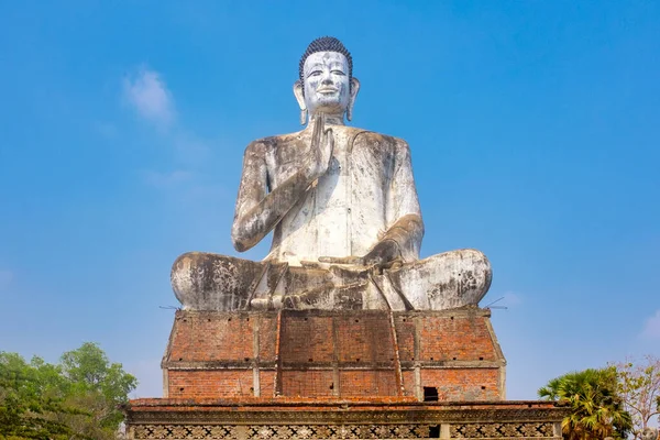 Гигантская Статуя Будды Современном Ват Пном Темпле Баттамбанг Камбодия — стоковое фото