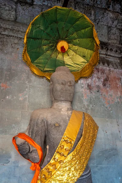 Estatua Adornada Angkor Wat Camboya — Foto de Stock