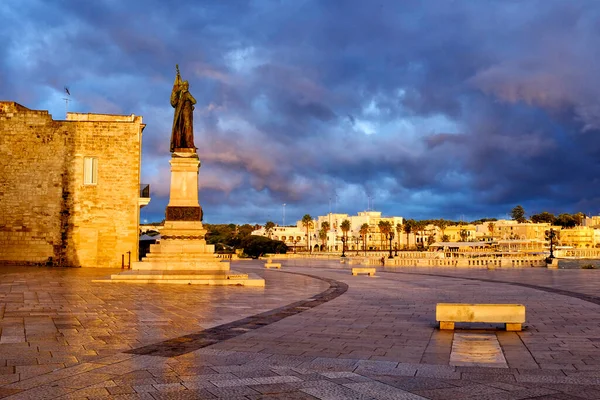 Piazza Degli Eroi Otranto Itálie — Stock fotografie