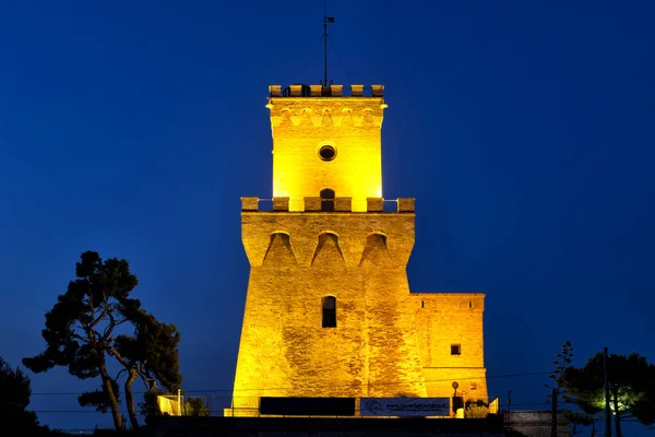 Torre Cerrano Pineto Itálie — Stock fotografie