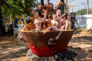 Cennet ve Cehennem Bahçesi Wat Si Khom Kham, Phayao, Thailan