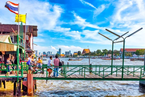 Tha Tian Express Boat Pier Bangkok Thailan — стокове фото