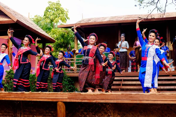 Bailarines Vestido Tradicional Isan Bangkok Tailandia — Foto de Stock