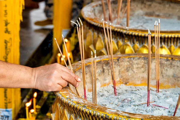 Woman Burning Incense Lak Mueang Bangkok Thailand — Stock Photo, Image