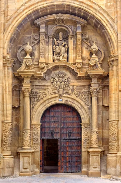 Барочный Фасад Церкви Сан Педро Виана Наварра Испания — стоковое фото