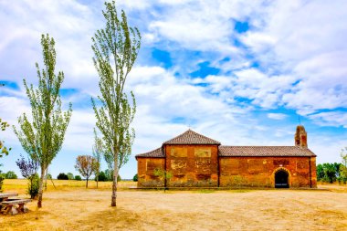 Ermita de la Virgen de Perales, Bercianos del Real Camino, Spagna