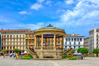 Plaza del Castillo 'daki Bandstand, Pamplona, Navarre, İspanya