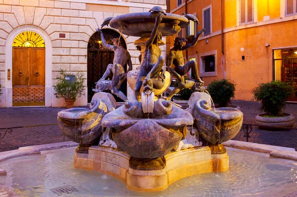 Fontana Delle Tarughe Piazza Mattei Roma Italia — Fotografia de Stock