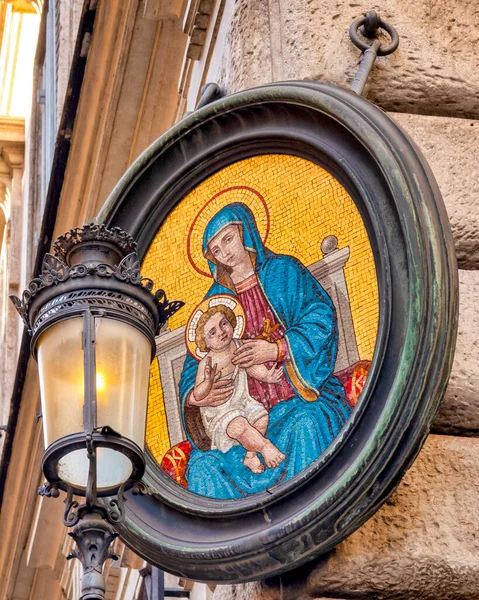 Virgen María Aedicula Palazzo Grazioli Del Plebiscito Roma Italia — Foto de Stock