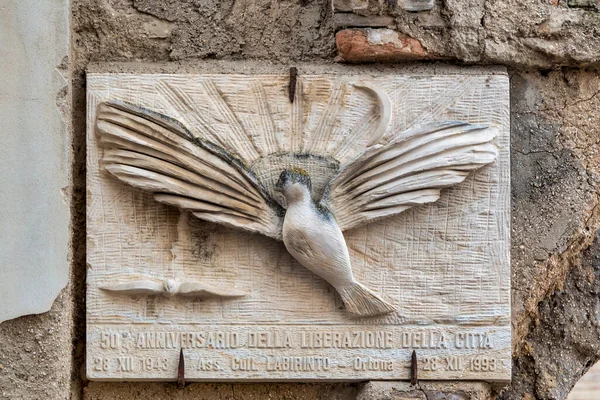 Peace Dove Celebrate 50Th Anniversary Liberation City Ortona Italy — Stock Photo, Image