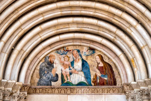Lunette San Francesco Magdolna Közötti Madonna Con Bambino Freskójával San — Stock Fotó