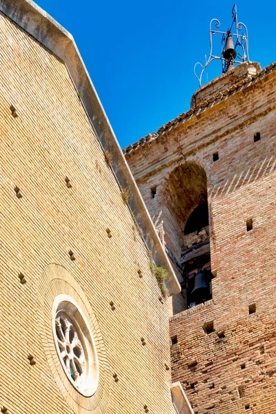 Facade Bell Tower Penne Cathedral Penne Ital — Stockfoto