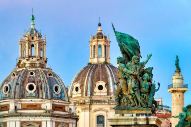 Francesco Jerace 'in L' Azione heykeli, S. Maria di Loreto ve SS 'in ikiz kubbeleri. Nome di Maria ve Trajan Sütunu, Roma, İtalya, 