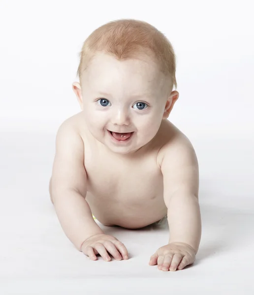 Babyboy med hvit studiobasering – stockfoto