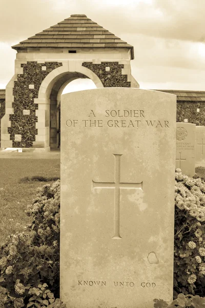 Soldiers of the great war cemetery flanders Belgium — Stock Photo, Image