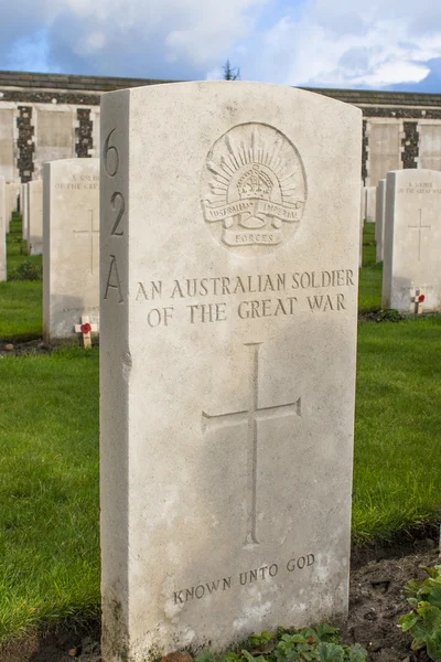 Cimetière Tyne Cot à Ypres guerre mondiale belgique Flandre — Photo