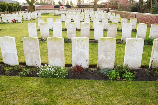 Begraafplaats Wereldoorlog Vlaanderen velden België — Stockfoto