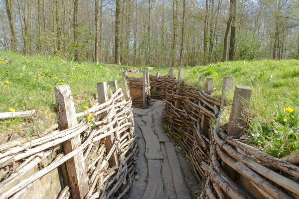 Байернвальд Немецкие Тренчи Великая мировая война Фландрия Бельгия
