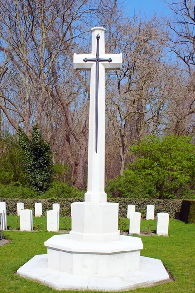 Kruis van offer Wereldoorlog 1 begraafplaats — Stockfoto