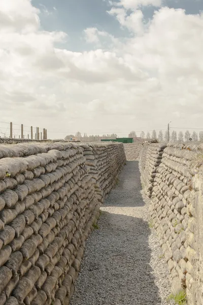 Las trincheras de la muerte una guerra mundial sacos de arena en Bélgica —  Fotos de Stock