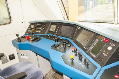 Pano veya panel bir tren sürücüsü kabin