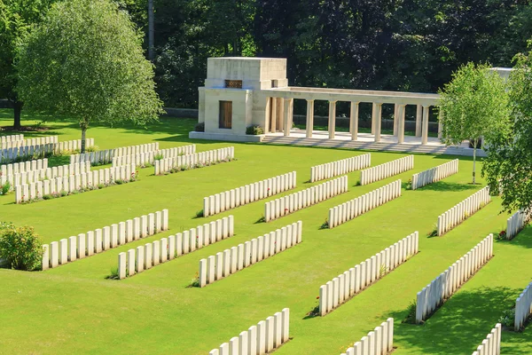 图比尤茨新的英国公墓世界大战 1 — 图库照片
