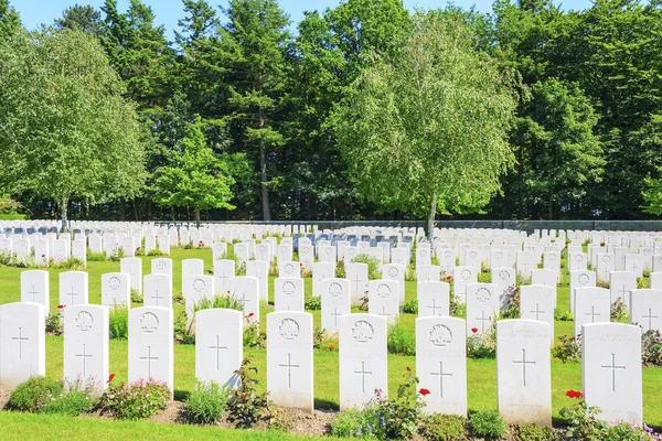 Nuevo Cementerio Británico Guerra Mundial 1 Flandes campos —  Fotos de Stock