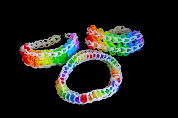 Rainbow métiers bandes de caoutchouc avec bracelet mode colorée — Photo