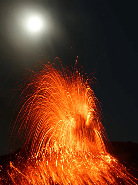 Vulkanausbruch Große Eruption am Stromboli — Stockfoto