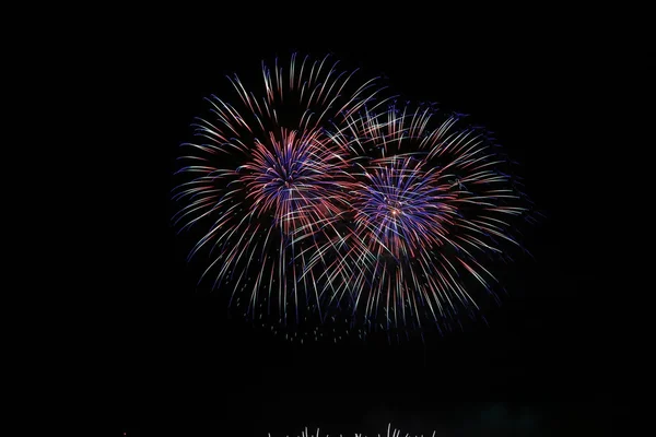 Yangın işleri ve parti sahneleri