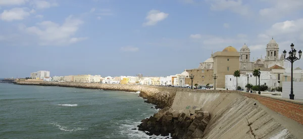 Promenade in Cadiz — Stock Photo, Image